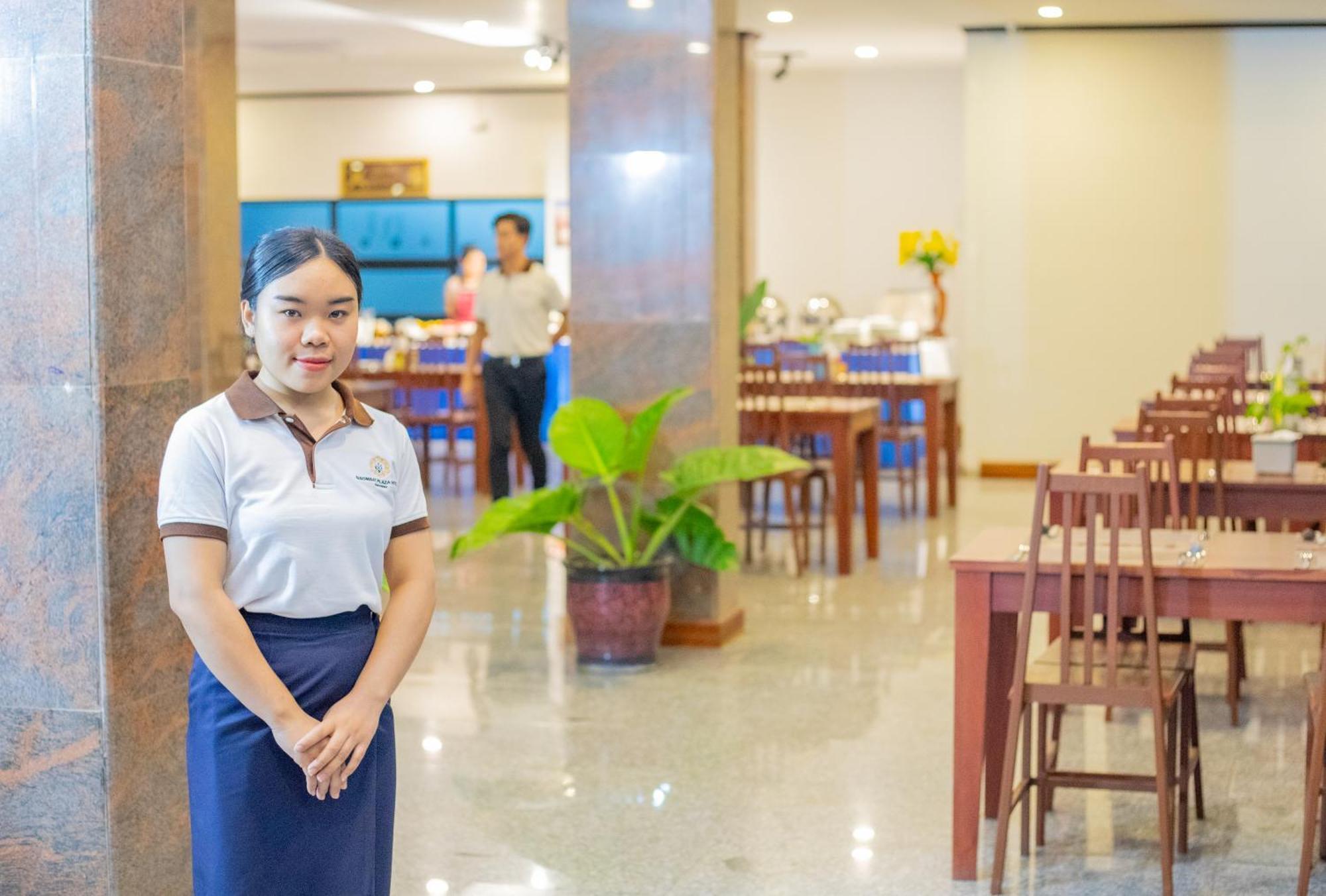 Sisombat Plaza Hotel Vang Vieng Exterior foto